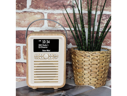 VQ Retro Mini radio. Oak Kompakt DAB+ og FM radio med Bluetooth®